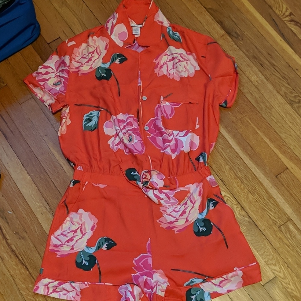 Gift that never fit. Never worn